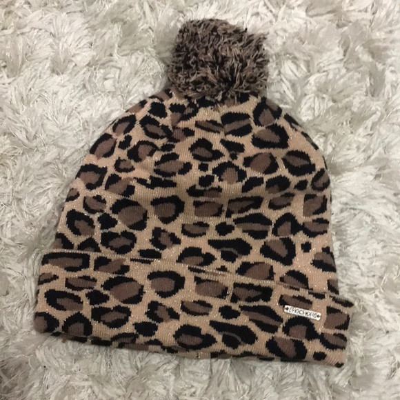 Brand new without tag. Skechers leopard toque - Picture 1 of 3